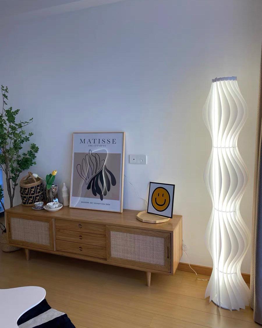 Vapor Floor Lamp | White Iron & Acrylic | Modern Design