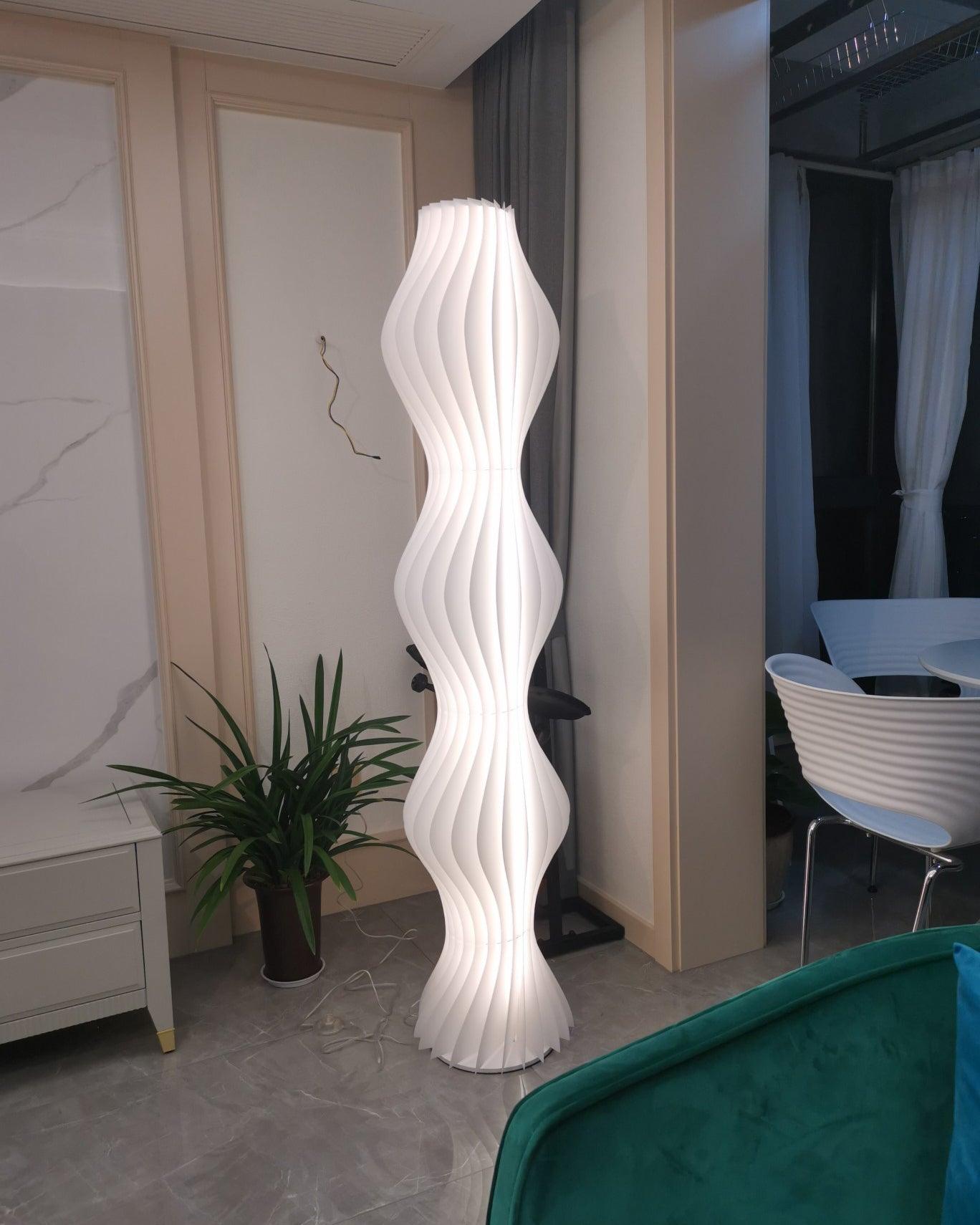 Vapor Floor Lamp | White Iron & Acrylic | Modern Design