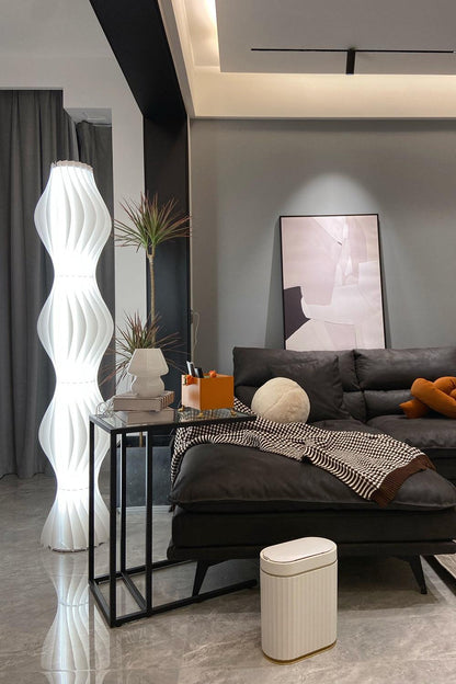 Vapor Floor Lamp | White Iron & Acrylic | Modern Design