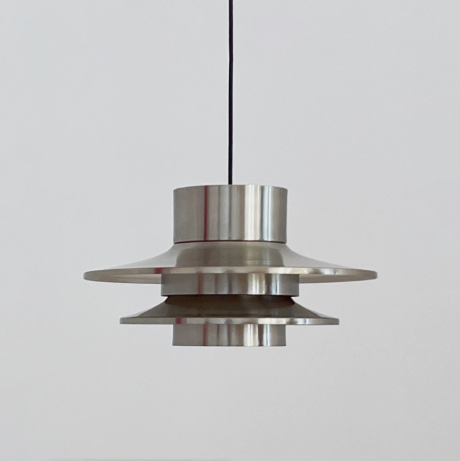 Verona Pendant Light | Chrome Aluminum | 36cm Diameter