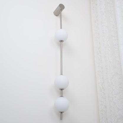Vertical Balls Wall Lamp | Gold Brass | Set of 2