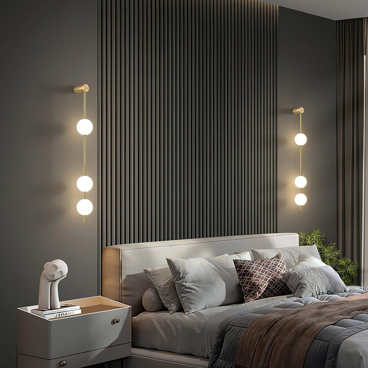 Vertical Balls Wall Lamp | Gold Brass | Set of 2