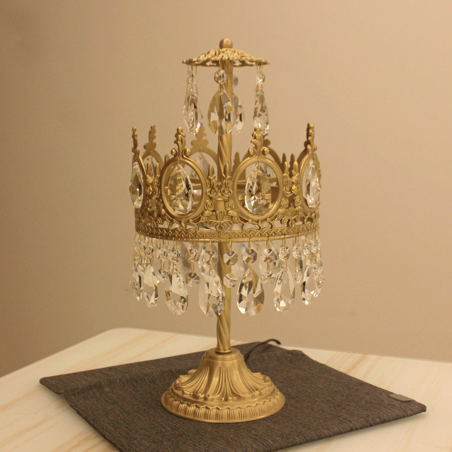 Vintage Crystal Table Lamp | Clear Crystals & Copper Plating | 20cm Diameter