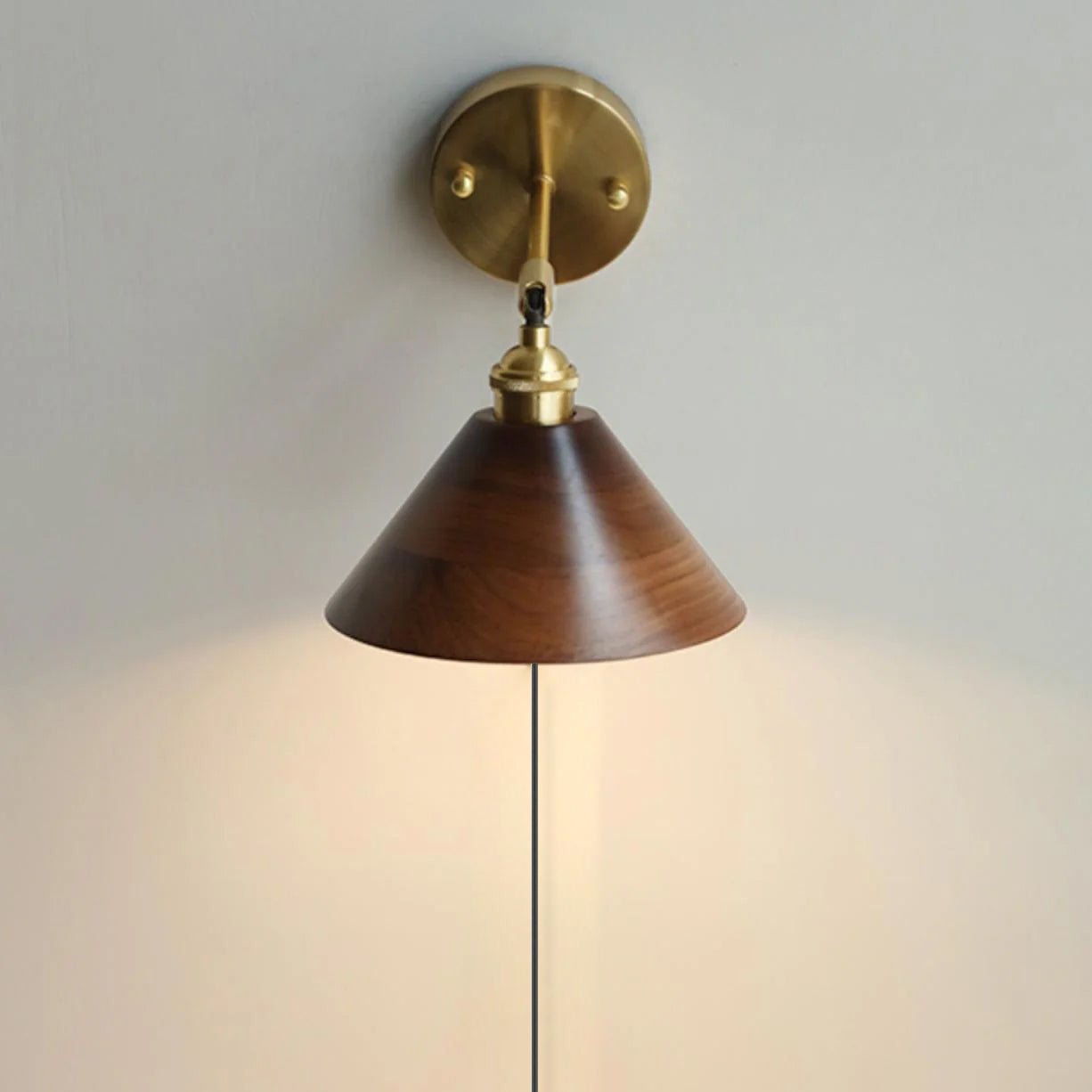 Vintage Wall Lamp | Natural Walnut & Brass | Indoor Lighting