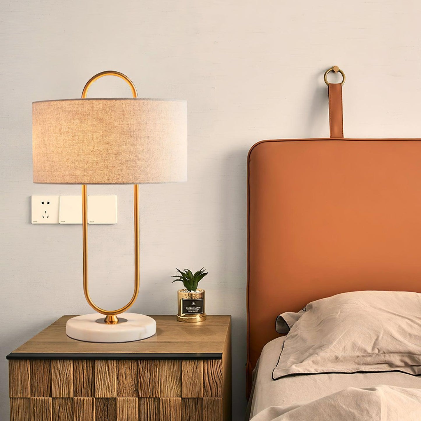 Warner Table Lamp | Brushed Gold Metal | White Linen Shade