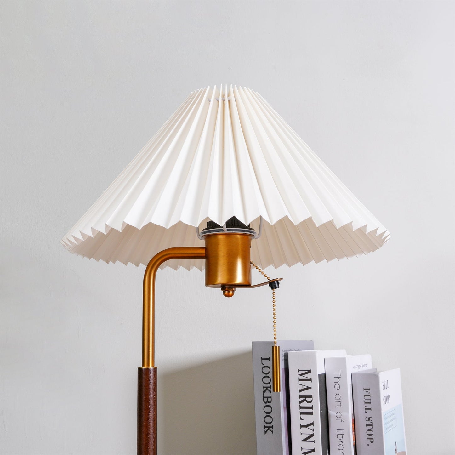 Retro Table Lamp | Solid Mahogany & Brass | 31cm Diameter