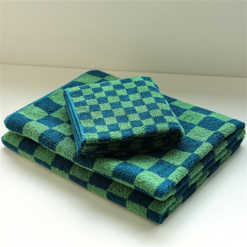 Retro Checkerboard Cotton Towel | Breathable & Soft | 35cm x 75cm