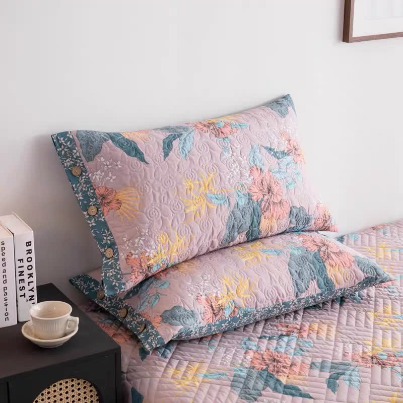 Elegant Flower Quilted Bedding Set | 100% Organic Cotton | Queen Size, 2 Pillowcases