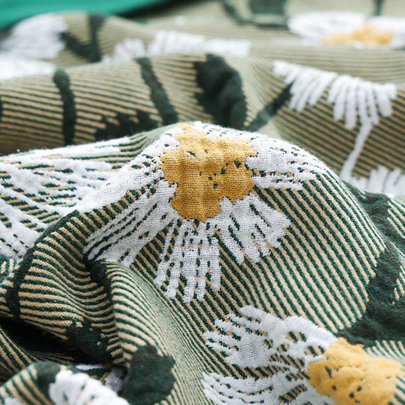 Daisy Print Reversible Quilt | 100% Organic Cotton | Full/Queen/King Sizes