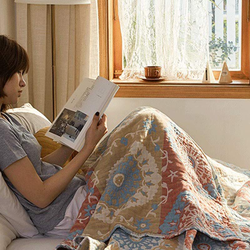 Reversible Circle Pattern Quilt | 100% Organic Cotton | Full/Queen Size