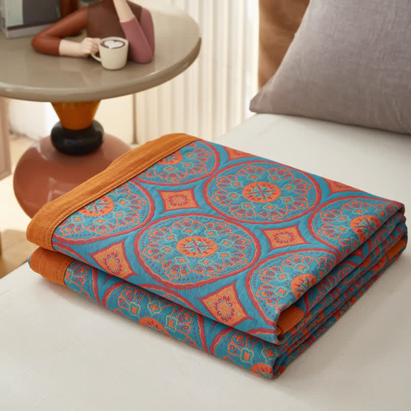 Cotton Quilt | Reversible Round Pattern | Full/Queen/Cal King Sizes