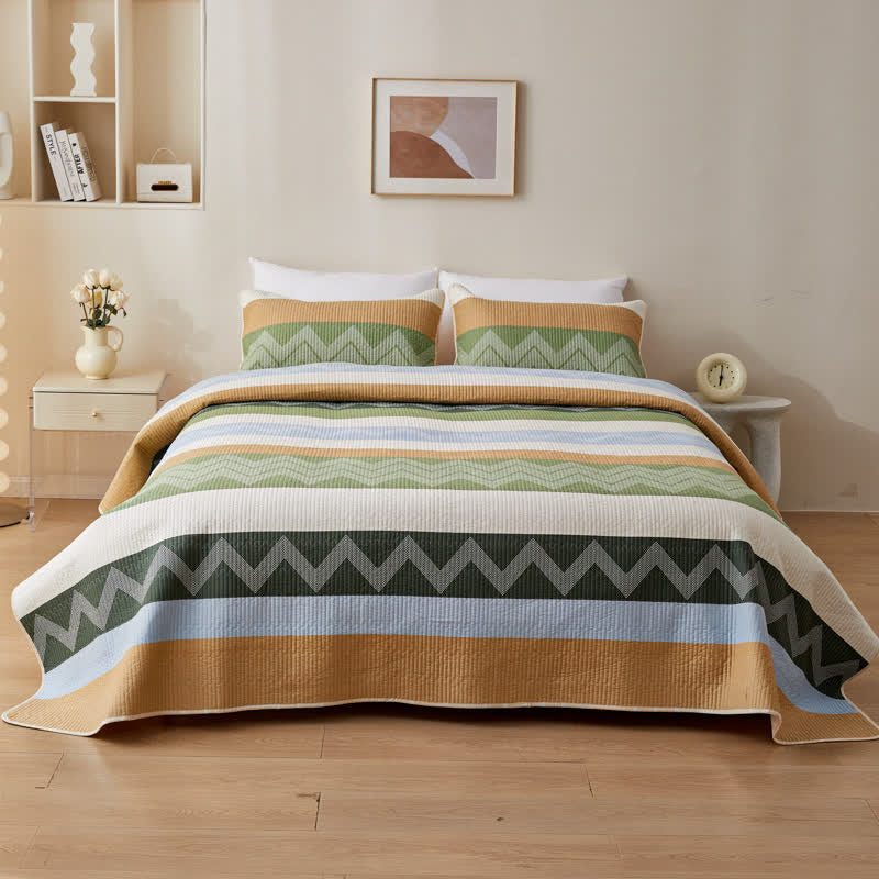 Quilted Bedding Set | Cotton | Queen or King Size with Pillowcases