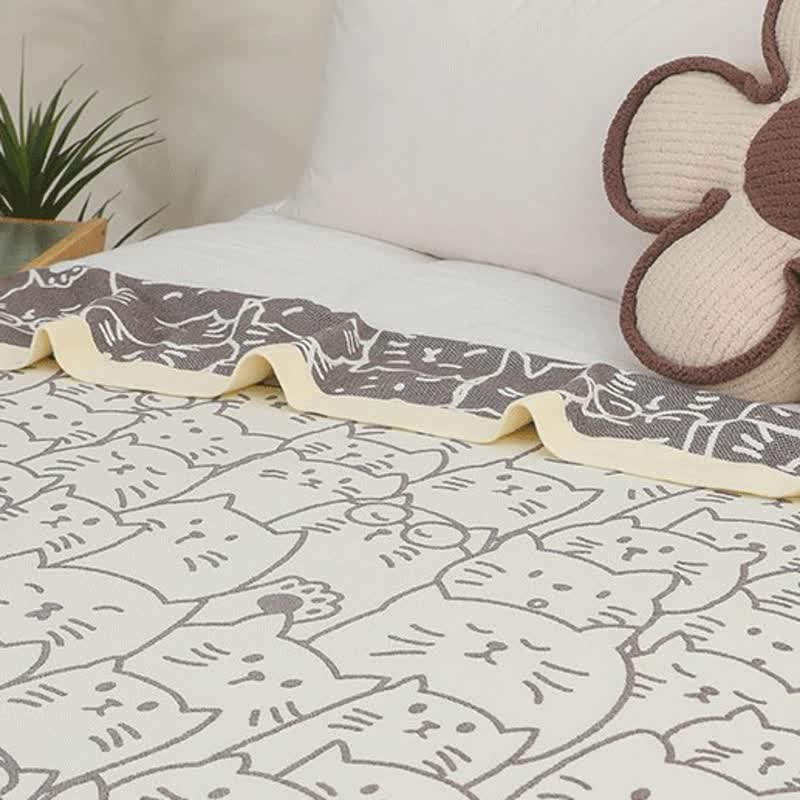 Cat Cotton Gauze Quilt | Hypoallergenic & Eco-Friendly | Full/Queen Size