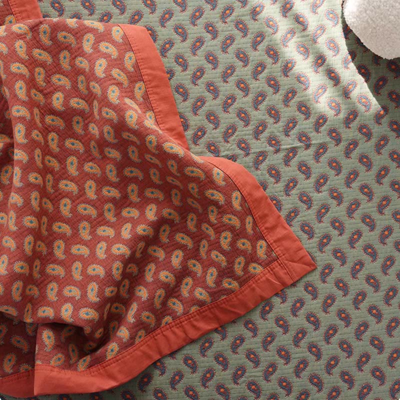 Cotton Quilt | Reversible Embroidered Flower Pattern | Full/King Size Options