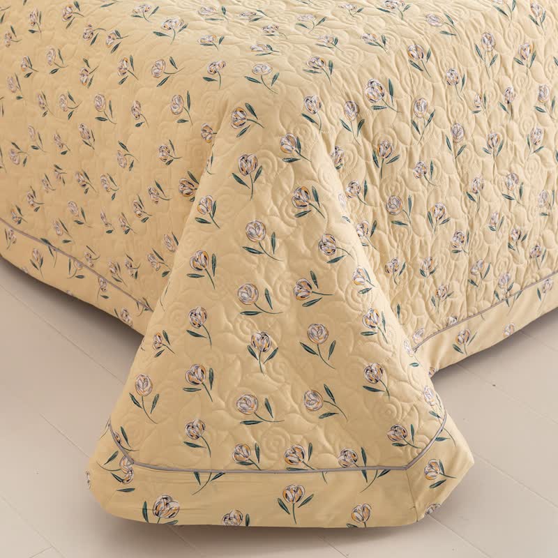 Rustic Tulip Quilted Bedding Set | 100% Organic Cotton | Quilt & 2 Pillowcases