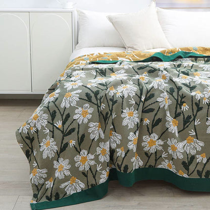 Daisy Print Reversible Quilt | 100% Organic Cotton | Full/Queen/King Sizes