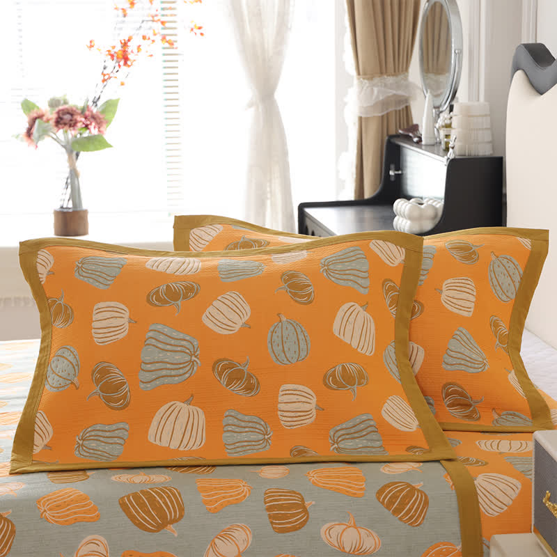 Retro Pumpkin Quilt Set | 100% Organic Cotton | Includes Quilt & 2 Pillowcases