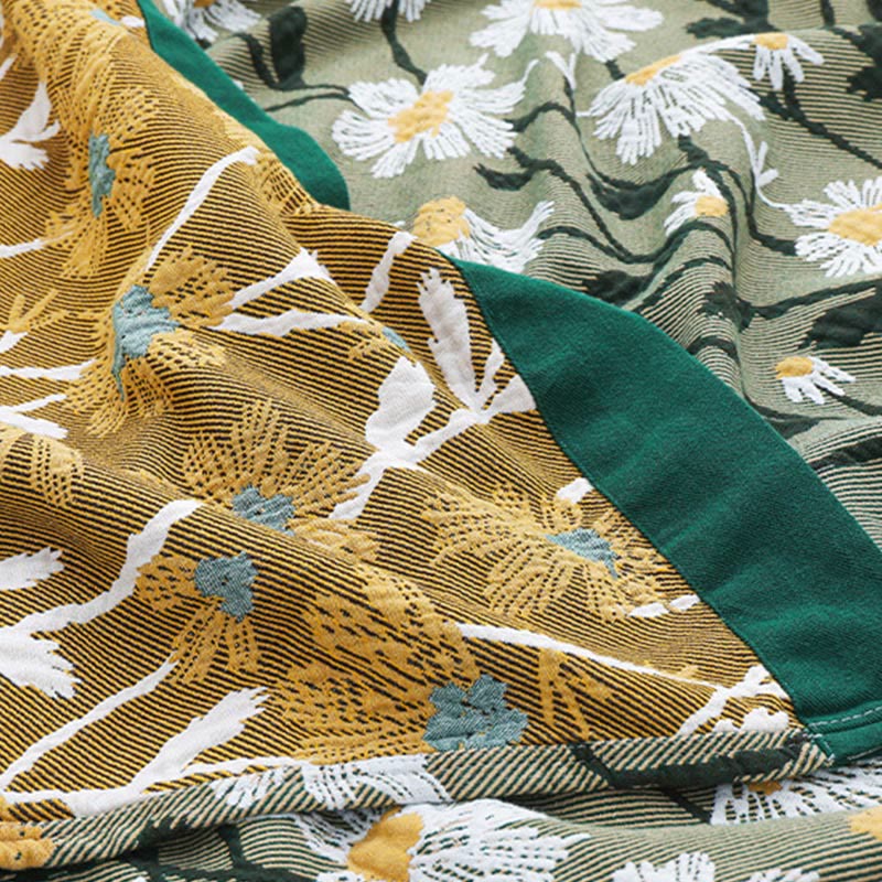 Daisy Print Reversible Quilt | 100% Organic Cotton | Full/Queen/King Sizes