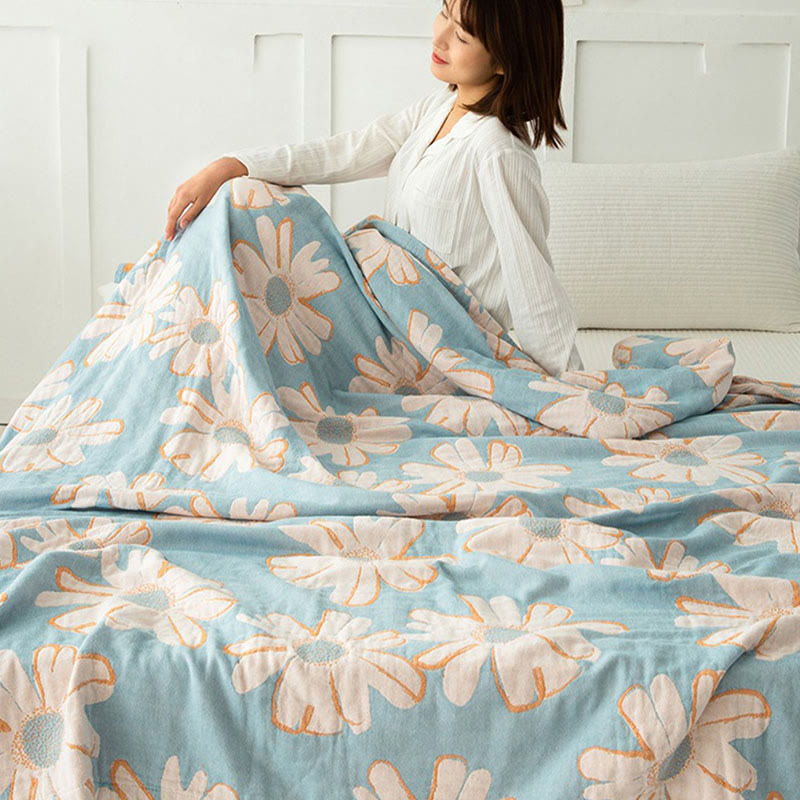Daisy Printed Reversible Quilt | 100% Organic Cotton | Full/Queen Size