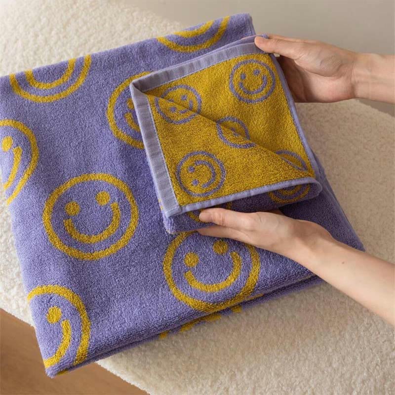 Combed Cotton Towel | Soft & Absorbent | Smiling Pattern | 70cm x 140cm