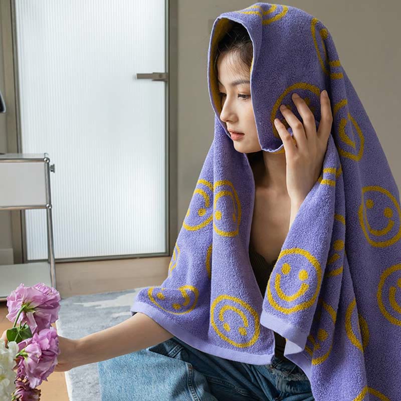 Combed Cotton Towel | Soft & Absorbent | Smiling Pattern | 70cm x 140cm