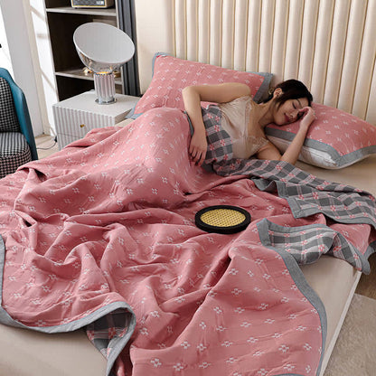 Modern Breathable Quilt | Eco-Friendly Polyester | Full & Queen Sizes