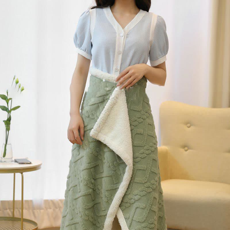 Argyle Pattern Fleece Shawl Blanket | Ultra-Soft Polyester | 35" x 55"