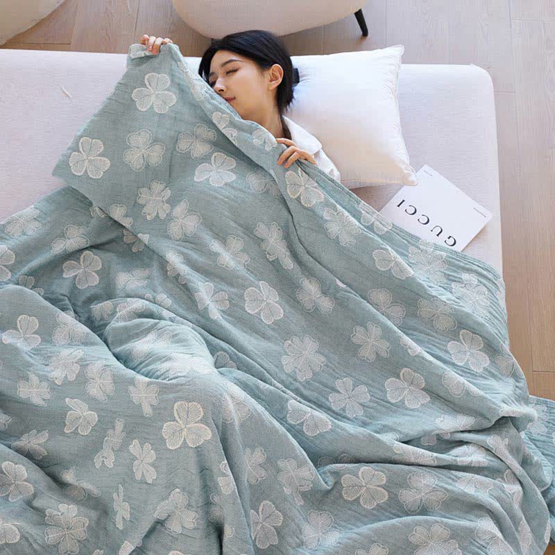 Four Leaf Clover Summer Quilt | 100% Organic Cotton | Full/Queen Size