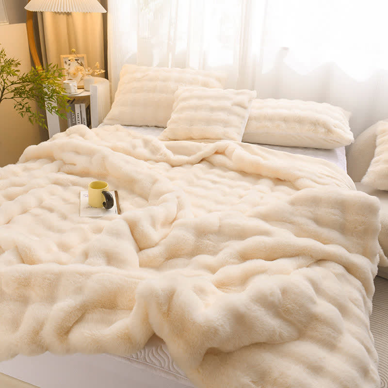 Velvet Throw Blanket | Thick & Soft | Full/Queen Size