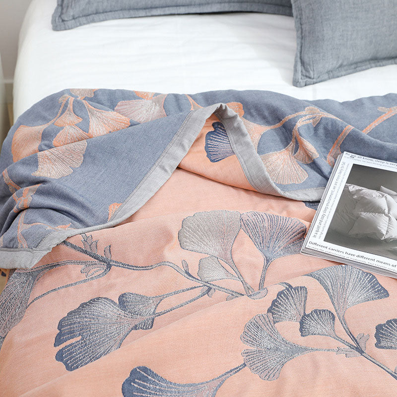 Ginkgo Leaf Reversible Quilt | 70% Cotton & 30% Soybean Fiber | Full/Queen/King Sizes