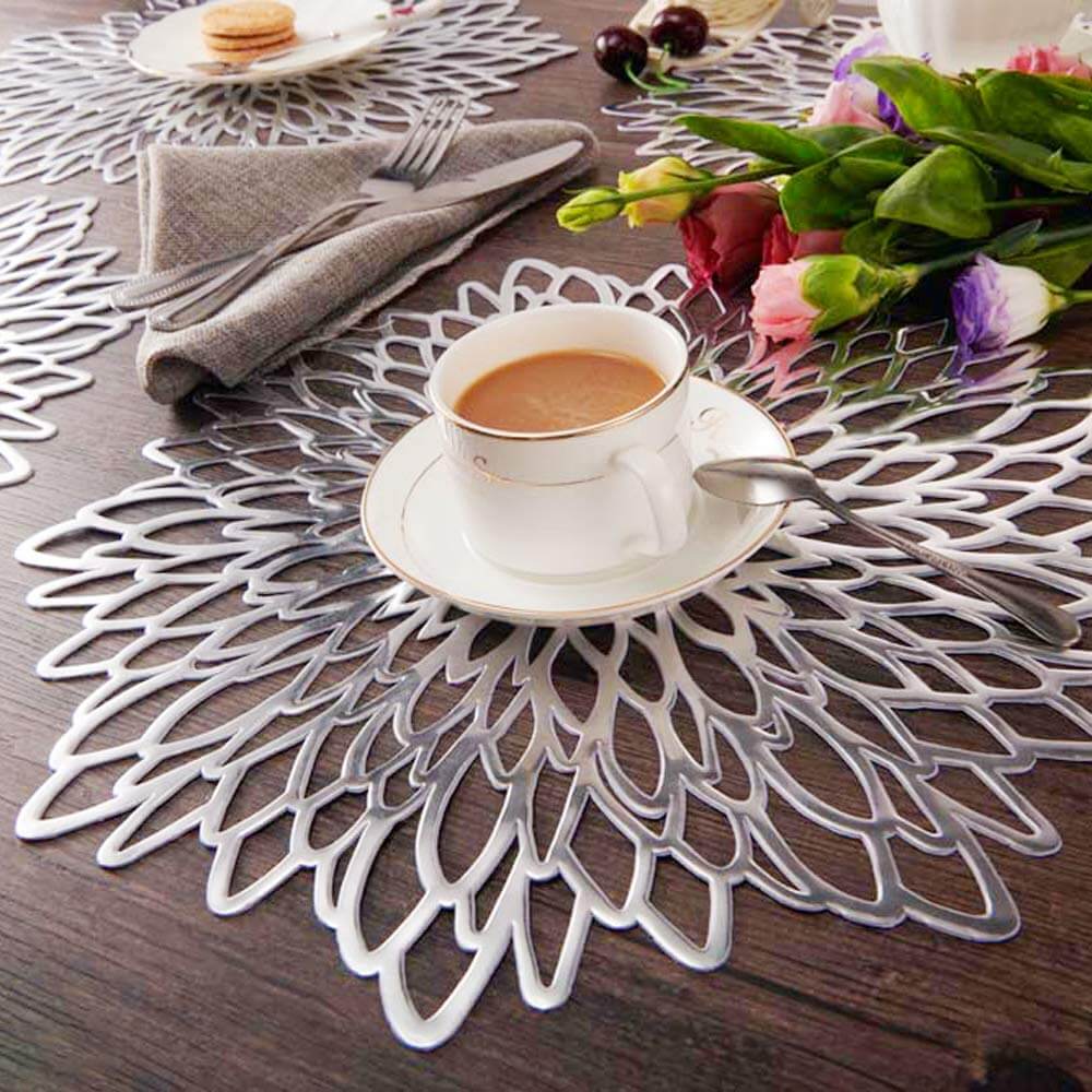 Round Dahlia Placemats | Durable Stain Resistant | Metallic Gold/Silver, 15.5"